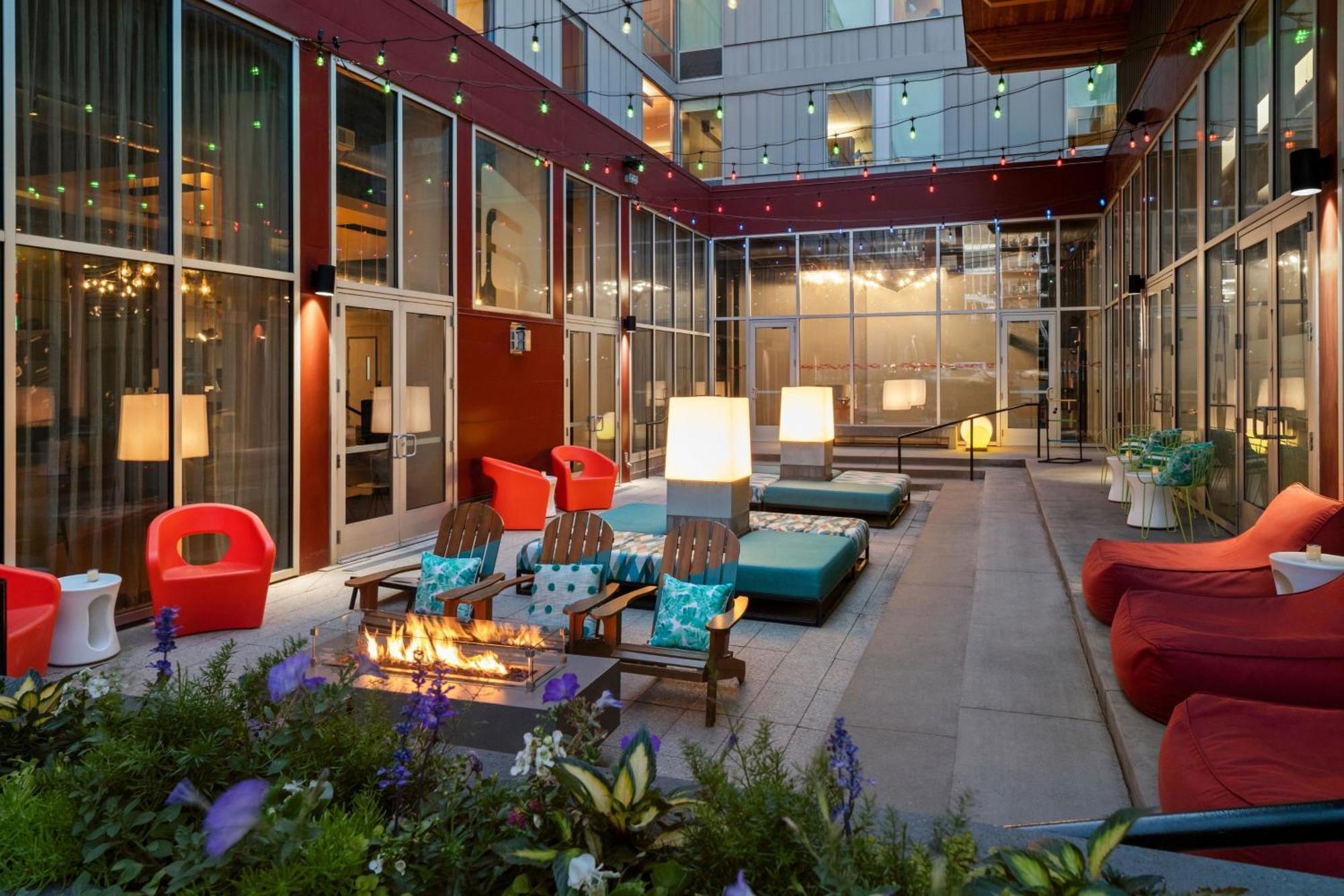 Aloft Minneapolis Exteriör bild